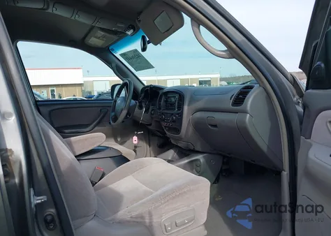 2004 Toyota Sequoia Sr5 V8 from USA, damaged, VIN 5TDZT34A84S213543